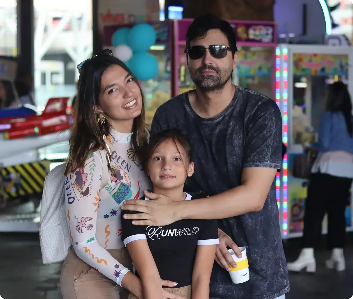 Familia compartiendo